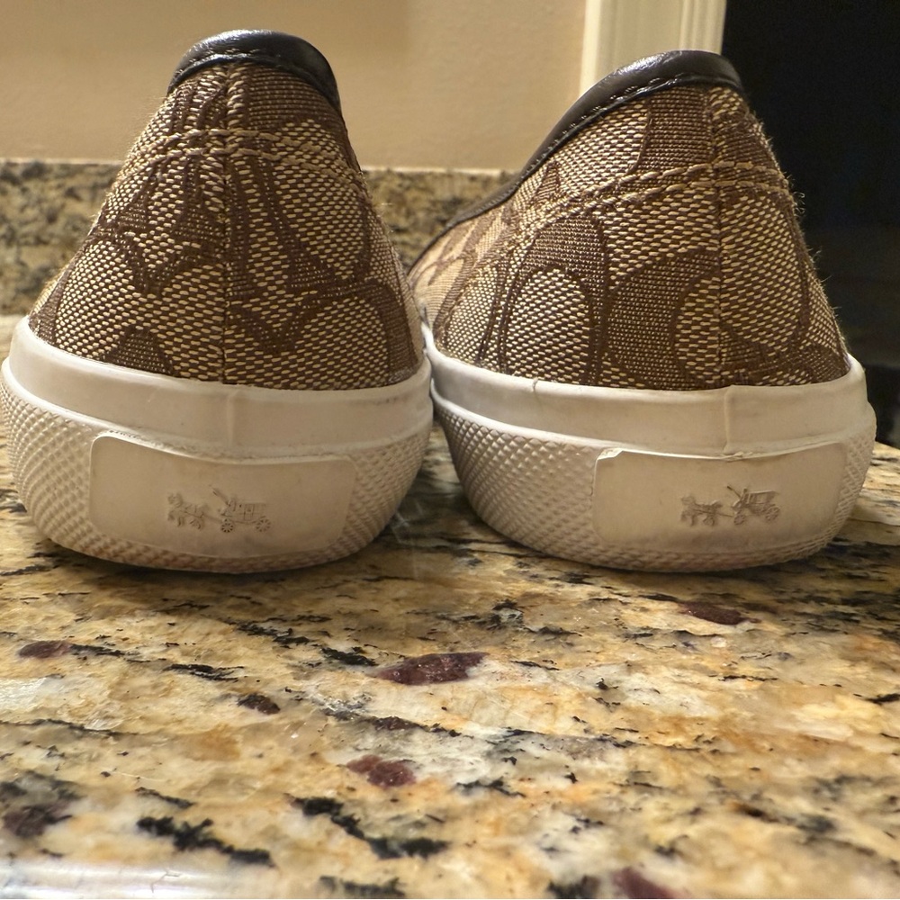 Coach khaki red insoles slip on sneaker in perfect condition. - Picture 4 of 8